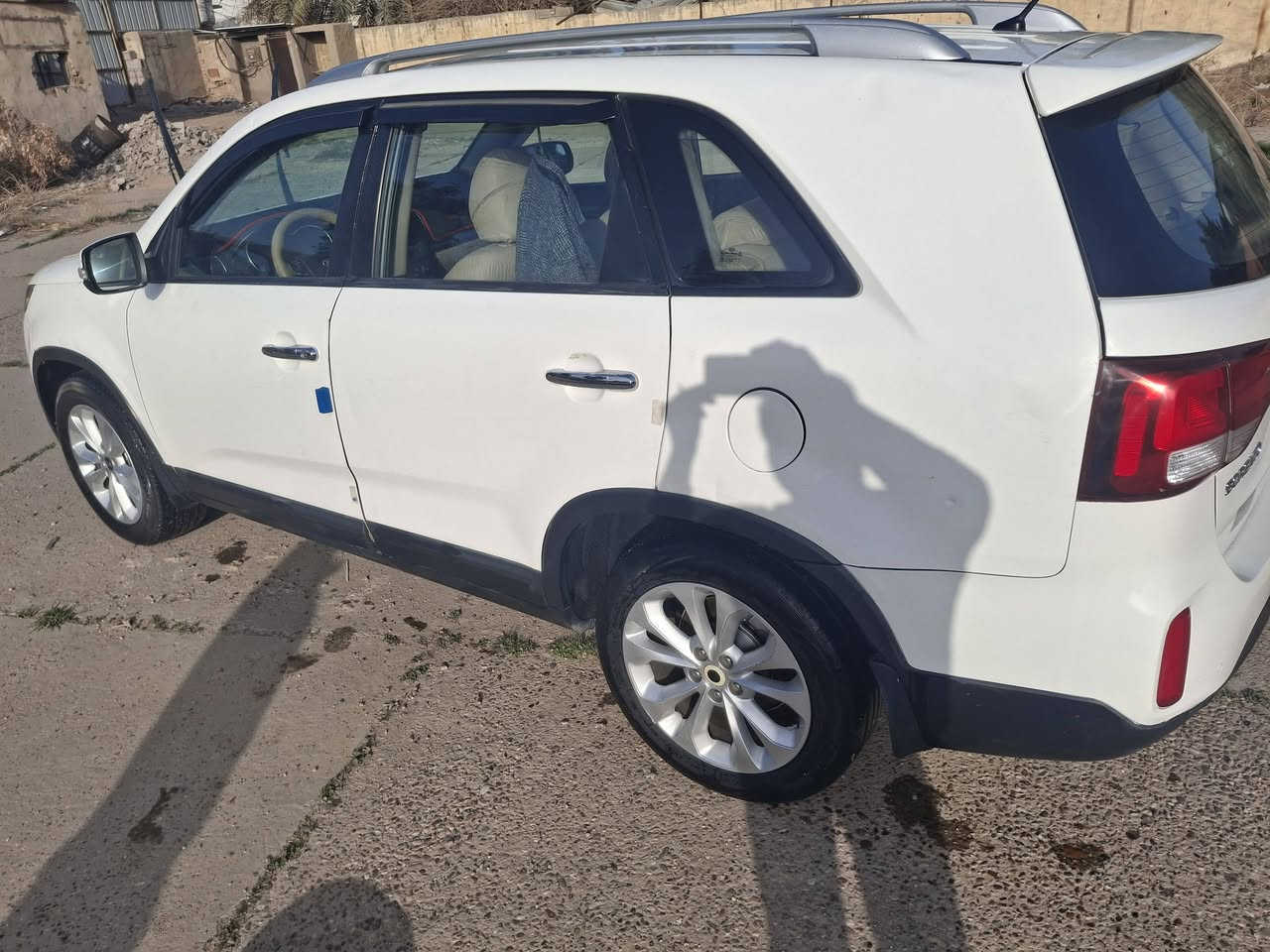 سلام عليكم  سورنتو البيع موديل ٢٠١٣ خليجي سياره ٧ راكب مكينه ٢٤٠٠  مكينه وكير وحداديه  خير من الله  تبريد ثلج ٣ قطع سياره بيه صيغ ٥ قطع ولباقي مكفول سياره جاهزه من كل نواحي سياره بسمي تحويل ثاني يوم  سعر ١٢٨ وبيه مجال مكان سياره بابل القاسم  ***********
