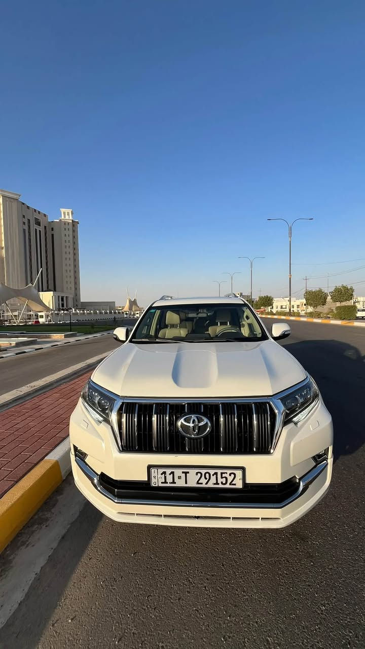 برادو 2020 رقم بغداد
سياره نضيفه مواصفات فول TX.S
محرك سته سلندر 
سياره كفاله عامه من صبغ وتبديل وضربه 
بيها فقط حالوب قليل مامبين اله سونار يلا تشوفه 
سونار بلصور بس كامل تفاصيل 
لون ابيض سياره ماشيه 110 
سياره نضافه مليار بلميه تحويل مباشر 
محرك كير كفاله بعدها وكاله 
سعرها 360 ورقه  وبيها مجال للطيبين 
متواجد بغداد وبل رمادي 
***********
