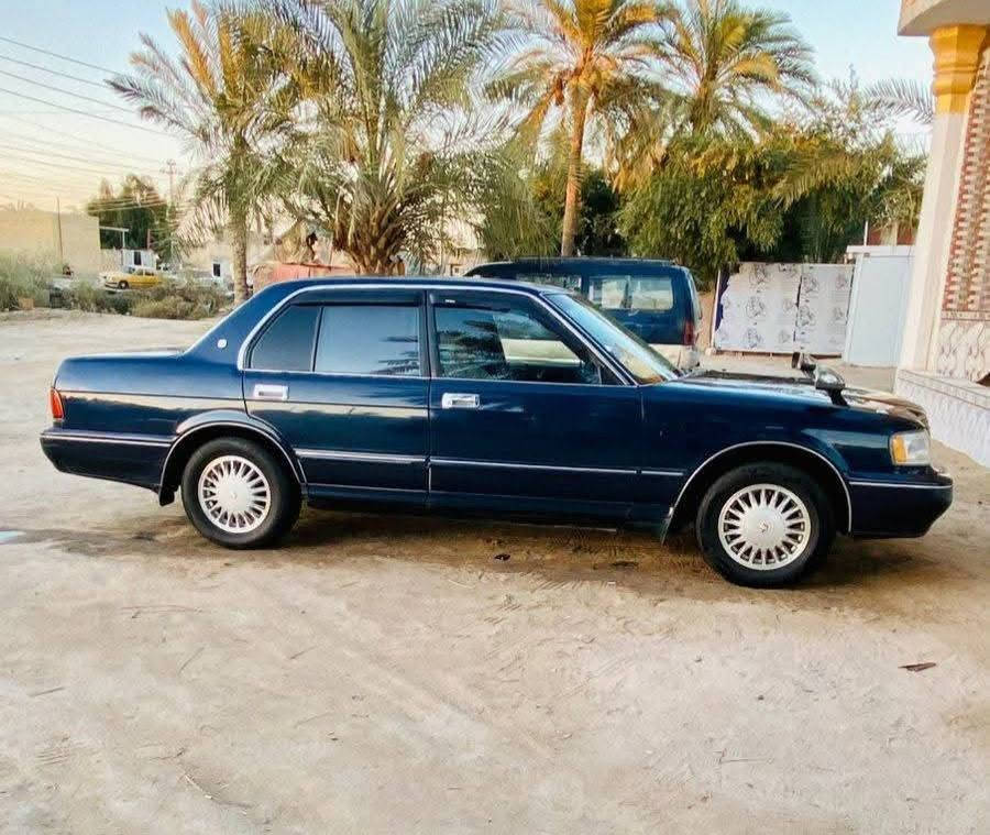 السلام عليكم
سياره ارنب طويل لبيع
مديل 94 بأسمي رقم انگليزي مكفوله من الضربه والصبغ والعيب الشرعي
سياره جاهزه مكينه كير حداديه تخم تاير 
تبريد ثلج 🥶 اكسن ثلاث قطع سياره استخدام شخصي ماتخسر عليه ربع جاهزه من كلشي  

مكان ذي قار سوك الشيوخ 
رقمي ***********
