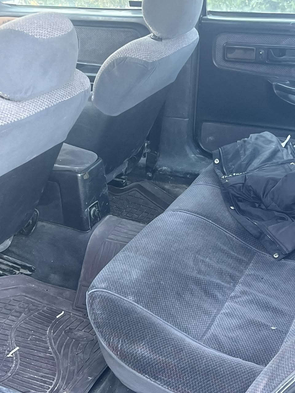 متاح فورت سكور بيو شرط التحويل والوكاله كير محرك شرط سياره نضيفه داخل نضيف تبريد بس وايرمنيه يعوزه تدفعه شغاله مكاني موصل الايمن ب 25وبيها مجال ***********
