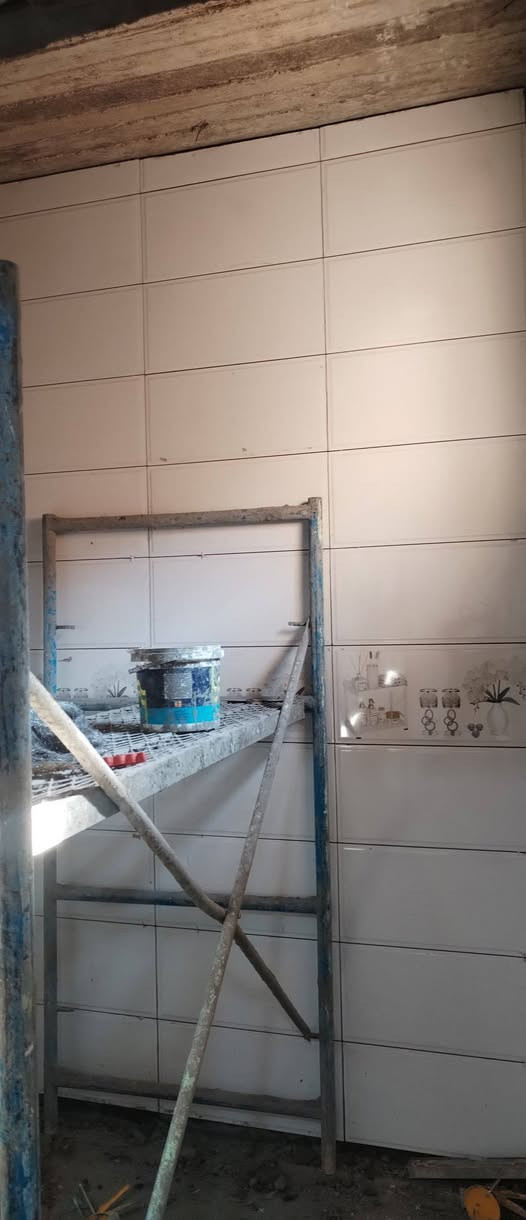 عنوان: للي يدور "النظافة" والعدالة بالبورسلين والسيراميك 🧱
خلفة سيراميك وبورسلين بخبرة  وأدوات حديثة
✅ شغل على الليزر لضبط الزوايا والعدالة.
✅ جوينات متساوية ومسطرة.
✅ ملء ضهر  القطعة بالكامل (ترس مضبوط).
✅ خبطة هندسية موزونة.
​الاستلام بعد الفحص والرضا التام.
اتصل للاستفسار:[***********]بي واتساب 
شغلنه داخل #قضاء_حديثه_ونواحيها 
ونشرف بجميع
@إشارة
