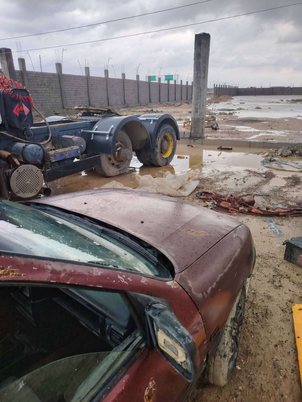 السلام عليكم فالفو للبيع موديل 89 كير 3في3 سعر 150 للاستفسار ***********
