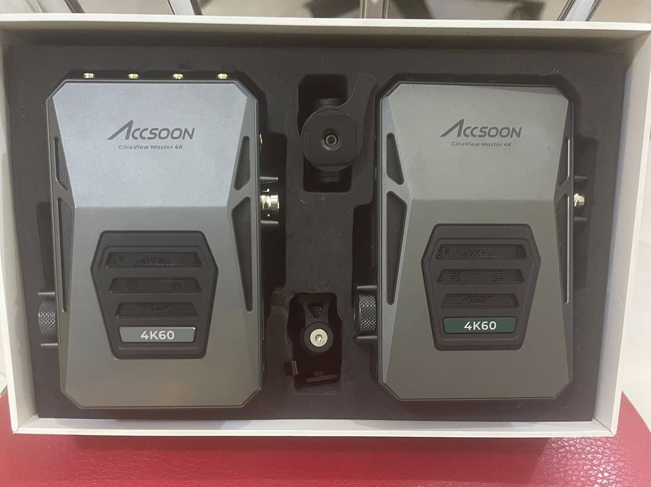 للبيع وايرليس بالكارتون جديد للأستفسار على الخاص او على الرقم ***********
