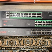 سويتشات نوع onv اصليات استخدام قليل جدا للبيع مع سويتش نوع unifi 60 وا...