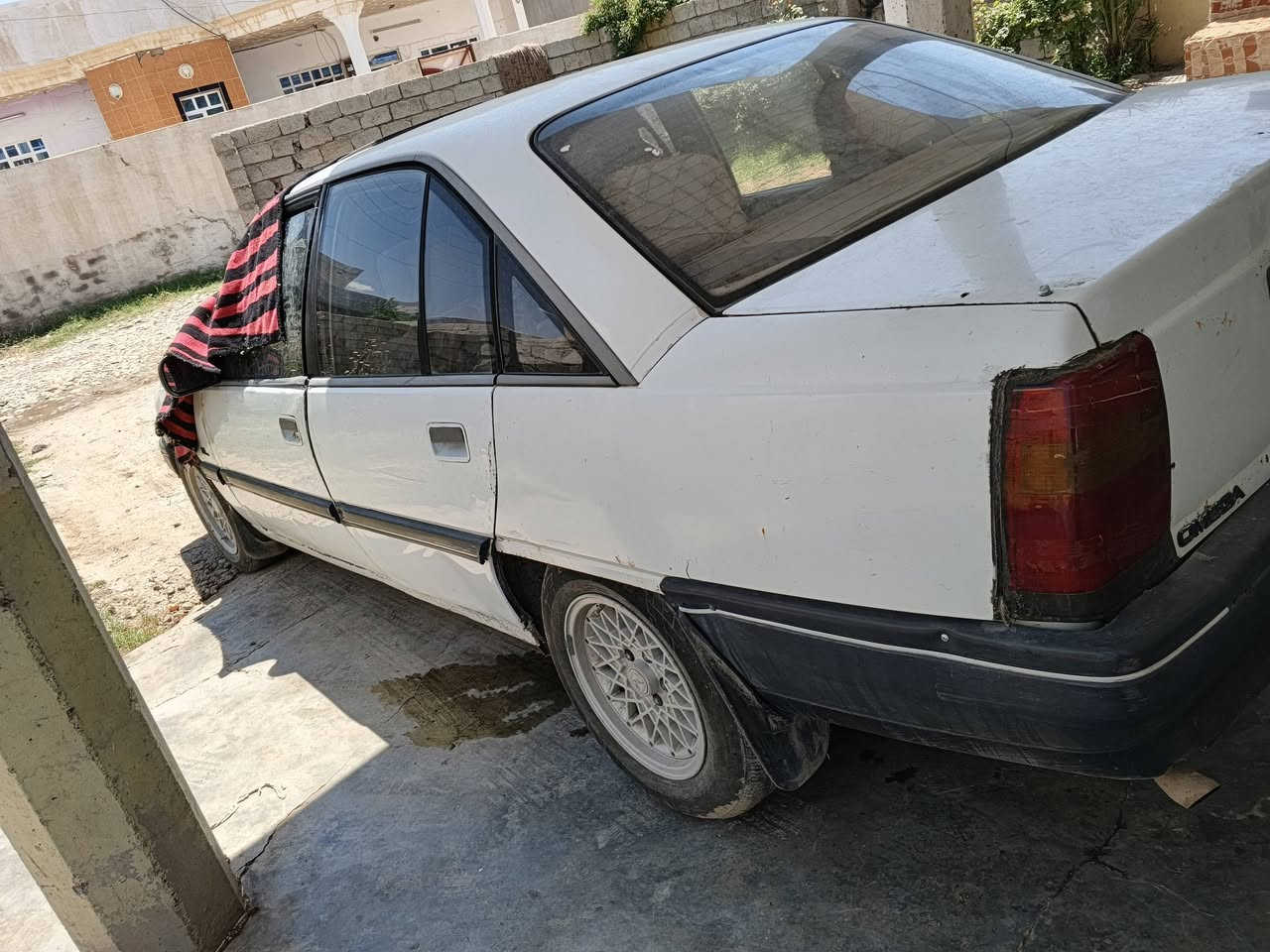 السلام عليكم اوبل اوميگا مسجلة صلاح الدين شرط تحويل وكالة گير محرك زينات صدرها طبه تواير 4 جدد گشر نضيف داخلها حيل حلو كهربائيات كلها تشتغل مسجل اربع سمعات مال افانتي فول الفول لايتات عالي ناصي اشاير دبل اشاره تواير اربعه جدد لاخياس ولا ضربة تجي تشوف بعينك السعر 16 وبيها مال مراوس حسب القناعة تواصل خاص او اتصال ***********
