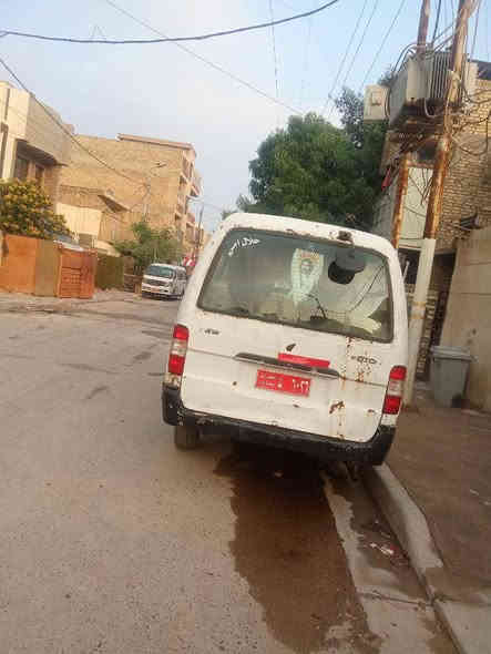 السلام عليكم
فتون 2009  تايرات نص عمر
رقم احمر بغداد كوم حديد التزم عشائرين السياره خير من الله مكينه حاويه گير اكسل مكينه مكفولات كفاله عامه 
السياره جاهزه كبل للشارع 
للاستفسار *********** وهاذه رقمي الثاني***********
