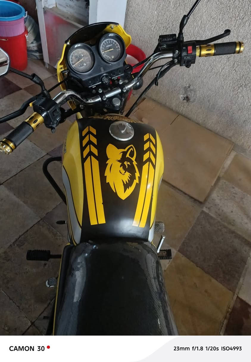 السلام عليكم حبايب متاح دراجه دايوان موديل 23 محرك 200 دراجه مابيه نقص برغي السعر مليون و400وبيه مجال مكاني حله نادر الثالثه الي يريدها هذا  رقم تلفوني *********** وبي واتساب خاص مامتواجد
