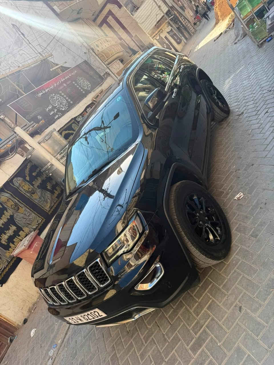 جيب موديل 14 خليجي  بيها بابتين مبدلات وجاملغ صبغ وقبق الجنطه بانزين كله عادي سياره فور ويل شفتات ستيرن داش كام شادلها  فتحه تبريد ثلج رقم بغداد بسمي 
سعر 160 وبيها مجال قليل لل الاستفسار ***********

