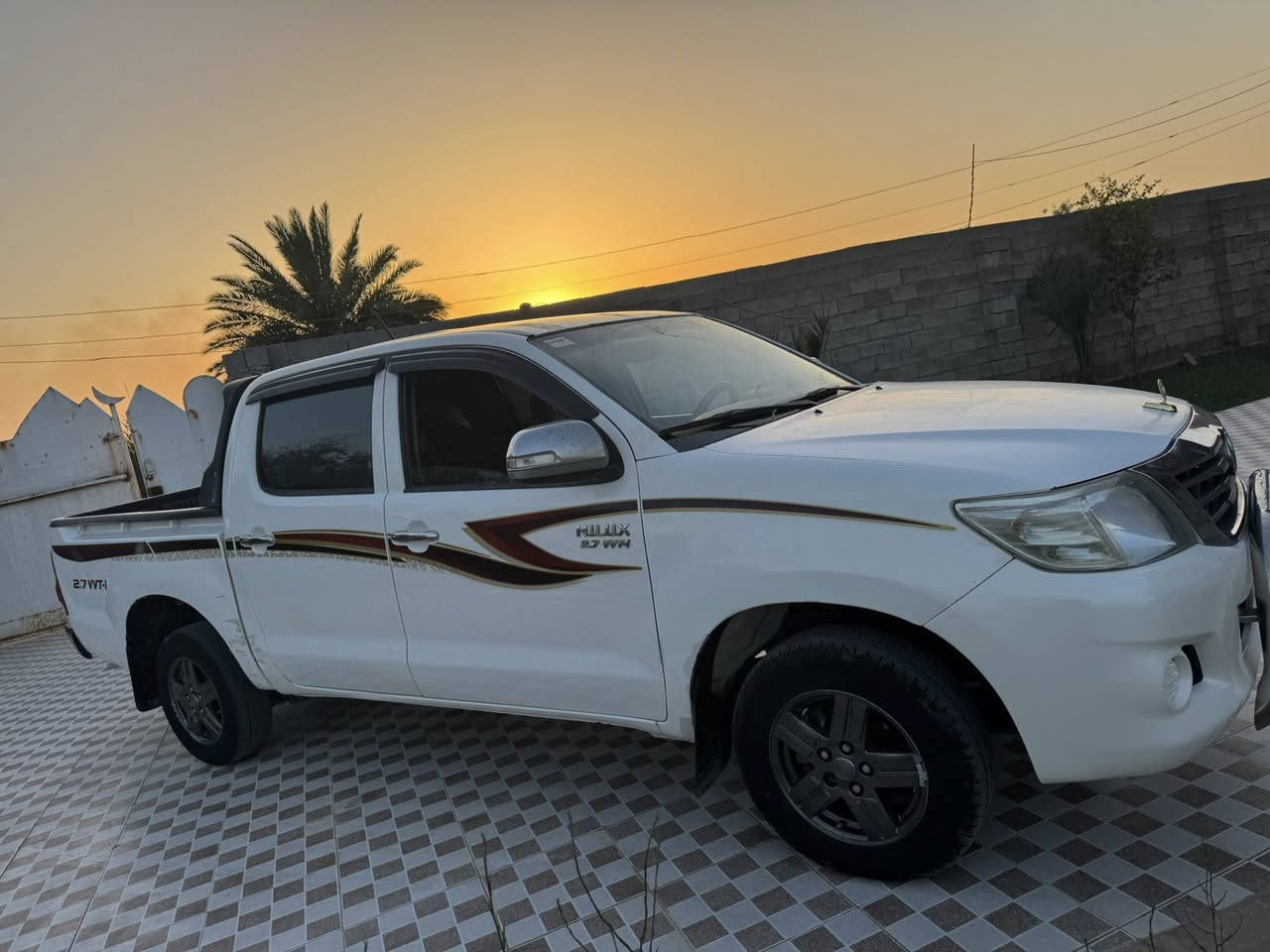سلام عليكم
بيكم موديل 

٢٠١٤رقم أدهوك

وكاله بسمي 

بيها نص قطعة 

صبغ 

كير عادي

جاهزة من كلشي 

العنوان واسط الزبيدية 

السعر ١٦٧

‭٠٧٧٠ ٢٧٤ ٥٩١٢‬

