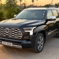 للبيع تويوتا سيكويا كابستون 2023 فول مواصفات   محرك السيارةV6 3500 تون...