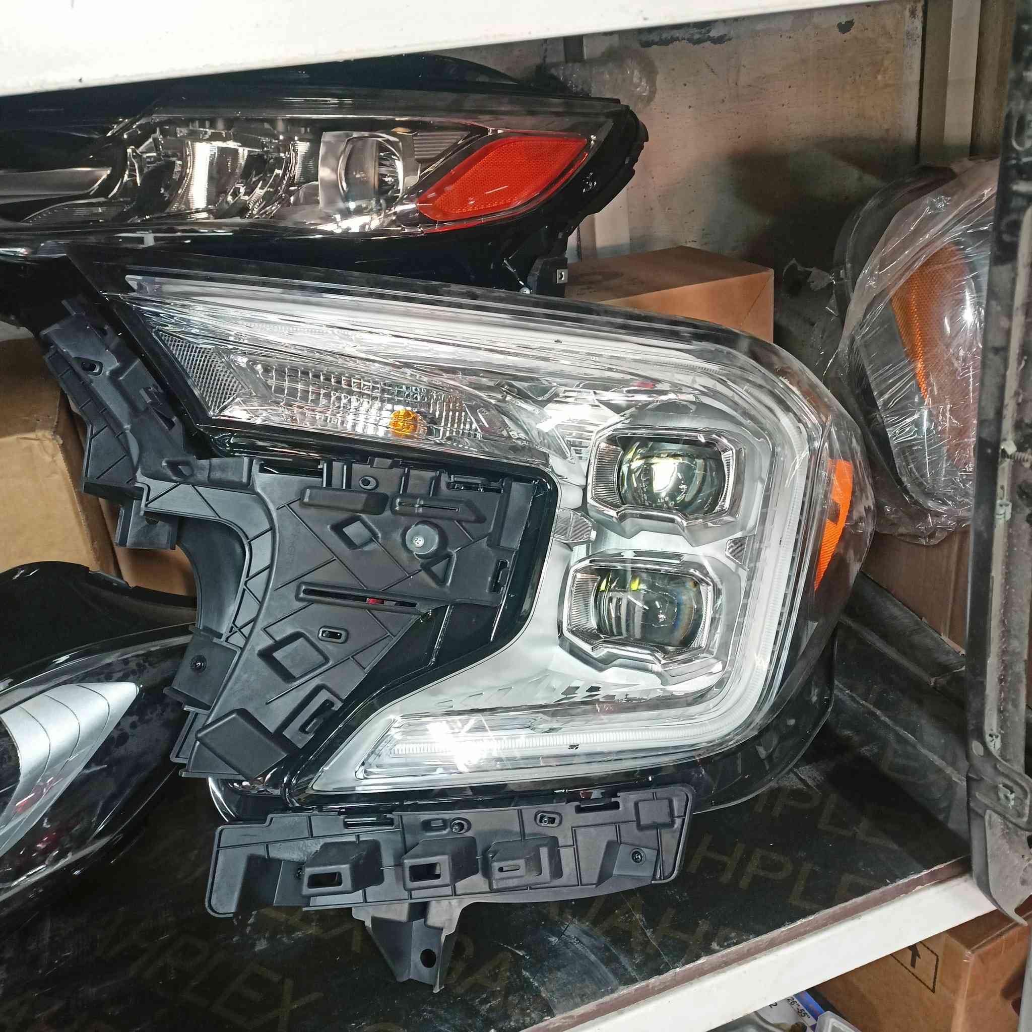 بعض قطع الغيار الأمريكية من داخل محلات لؤي العربي 
مع توفر الكثير من غيرها ادوات سيارات تفصيخ وجديد 
كل ماعليك تراسلنا بخصوص القطعه المحتاجها 
نوصلها لباب بيتك او تحب اتزورنا داخل محلاتنا مع توفر 
يد عامله ممتازه للأستفسار التواصل : 

***********
***********
واتساب آيضاً 

ومن الله التوفيق 🌿
