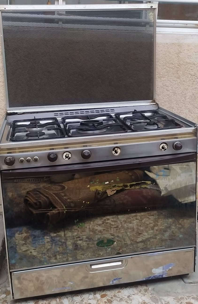 طباخ كريازي خمس مشاعل 
بغداد بلديات حي التراث 
السعر 150 وبي مجال بسيط 
***********
