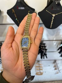 ساعات نسائية