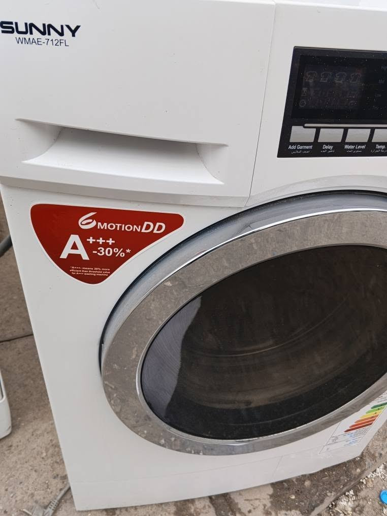 غسالة اوتماتيك نظيف وشغال. مستعمل
ماركة سني 9كيلو 
بلادي
شغال 100% 
ضمان ع التجربة اقتصادية
السعر 130توصيل مجاني داخل اربيل 
للتواصل 

والحجز واتساب
*********** أربيل, العراق
