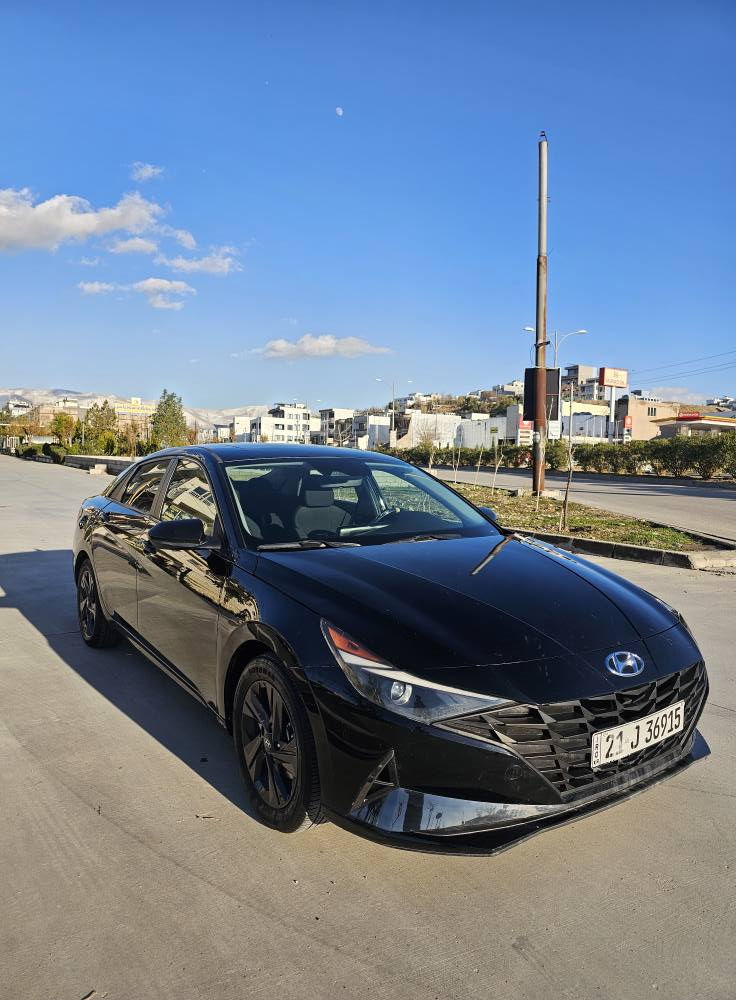 بسم الله الرحمن الرحیم 

هۆندا ئیلێنترا مۆدێل 2021 فول مواسەفات.  مەکینە گەورە 2.0 مەرغوب . شکڵ نوێ. 
68 مایل رۆشتوە. 

بەسمە-سڵاید-کامل رادار و حاسە -کوشن هیتەرو سوکان هیتەر- سێ مۆدی لێخورین- خەتی جادە- ئۆتۆ ستۆپ- تەحدید سورعە-سوکان ڤۆلیۆم- شاشە گەورە . 

سەنەوی تا 2028 نوێیە
گێرو مەکینە بەشەرت نەکراوەتەوە. 

سەیارەکە تەنها بۆنیدی بۆیاخە لەگەڵ یەک پەڵەی بچوک هیلالی چەمەلەغی دواوەی سەکن .  

سعری 136 گەڵاو مەجالێکی کەم

شوێن سلێمانی 
***********
*********** السليمانية, العراق
