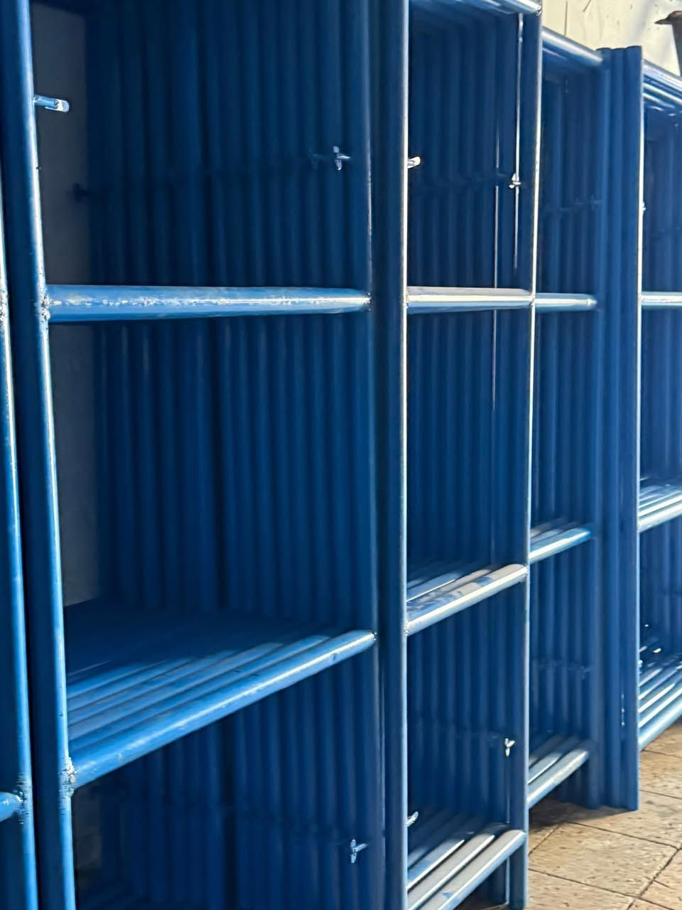 السلام عليكم يوجد الدينه يجار جكات دراب  خشبوسكلات  ودنك حديد كل القياسات سكله الباخين بيع عرباين بيع كل ثقيل أسعار مناسبه جدا توصيل لجميع المحافظات العراق سيف اللامي بغداد ساحة الطيران اخابر واني خادم ***********
