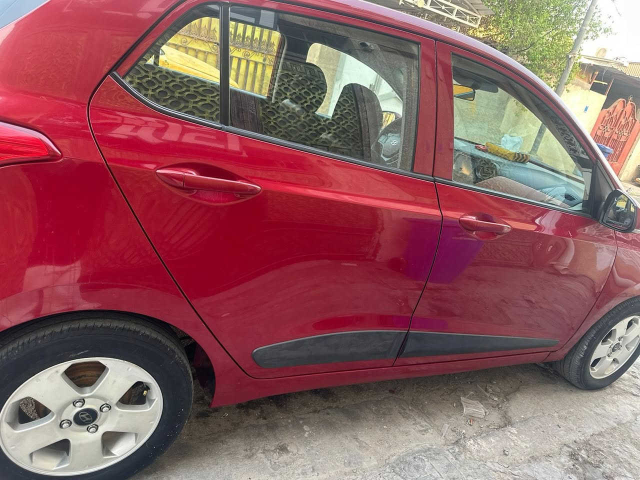 سياره هونداي نضيفه جديده مالت بنيه مكاني زبير ***********
