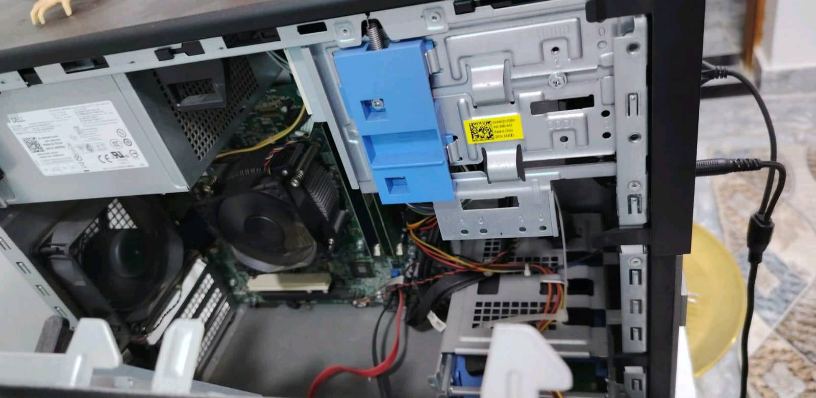 السلام عليكم pc للبيع مكاني بغداد البياع 
ابيعيلك بسعر كيس اقل كيس ب 200 شاشه وكيبورد وماوس النظافه مال كيس موضحه يمك 