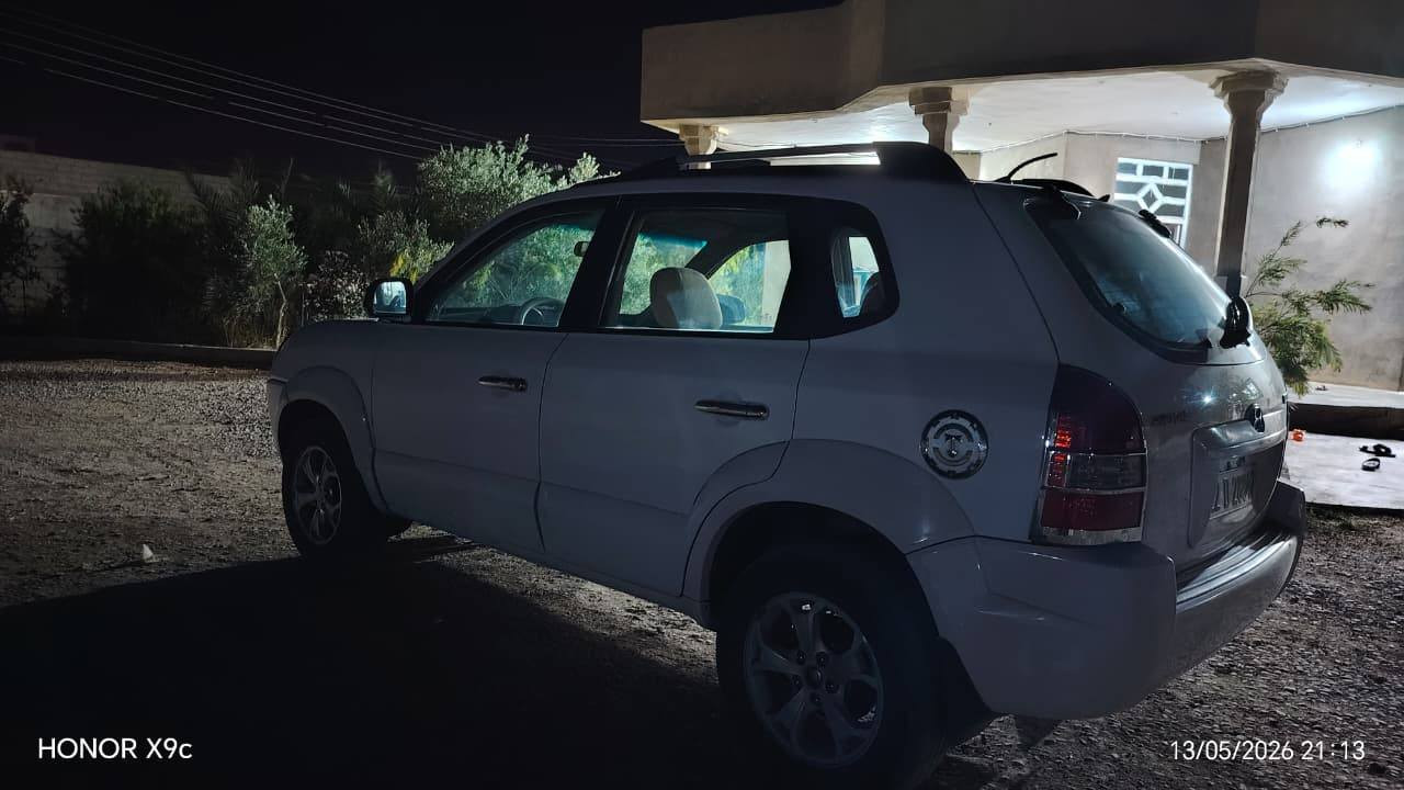 سلام عليكم ورحمة الله وبركاته مكلف بالنشر توسان للبيع موديل ٩ محرك ٤ وگير عادي اي استفسار اتصل *********** ابو حيدر
