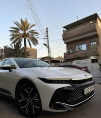 تويوتا كراون 2025 وكالة عبد اللطيف جميل  فئة Premium اعلى فئة بل كراون...