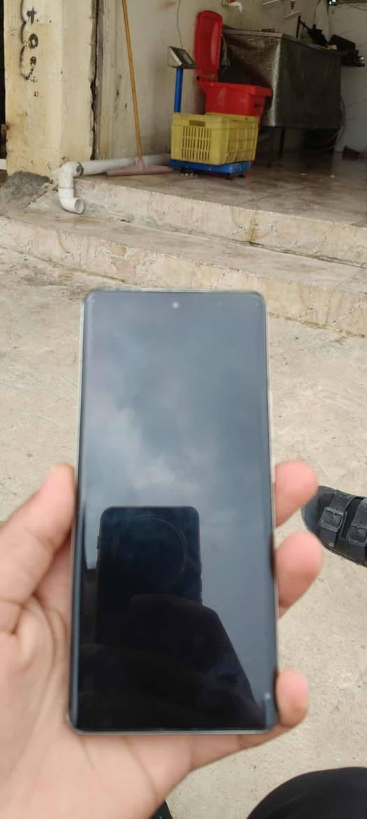 السلام عليكم 
#للبيع ريلمي 12برو بلاس جهاز شرط نظافة فول جهاز كلو بلادي ذاكرة 512 رام 24بوبجي 60فريم السعر 300وبي مجال ويرهم مراوس حسب القناعه للاستفسار الاتصال ***********
