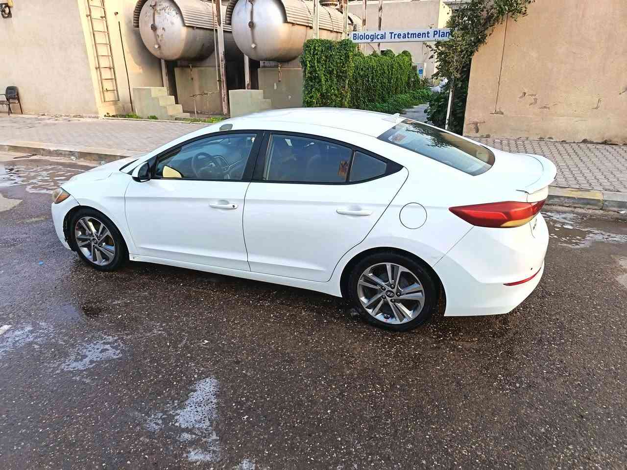 سلام عليكم ورحمة الله وبركاته
النترا وارد أمريكي موديل ٢٠١٧  ذي قار بأسمي سيارة ضربته صفحة بصيطة كلش اربع أصابع الجاملق الأيمن وركن البنيد شبر  ومصلح نفسه وبيه تكشير بالقمارة محرك ٢٠٠٠ دوش كير at المرقوب محرك وكير بلاد مامفتوح تبريد منضومه كامله جديدة حدادية فول ١٠٠ ٪ تخم تاير باتري جديد سيارة خير من الله السعر 120$ والشراي بيه خير ويدلل واخوان والي مايعجبه السعر يقرأ المنشور ويعبر جزاكم الله خير والاتصال على الرقم *********** هذا رقم صاحب السيارة على التعليقات مارد  مكان السيارة بصرة ابي الخصيب وكلشي موضح بالشرح
