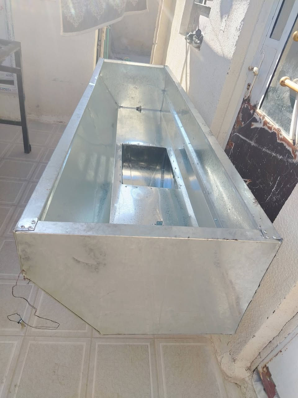 تكت جديد غير مستخدم كامل مفرغة وياه جديدة قياس مترين مكاني بياع ***********
