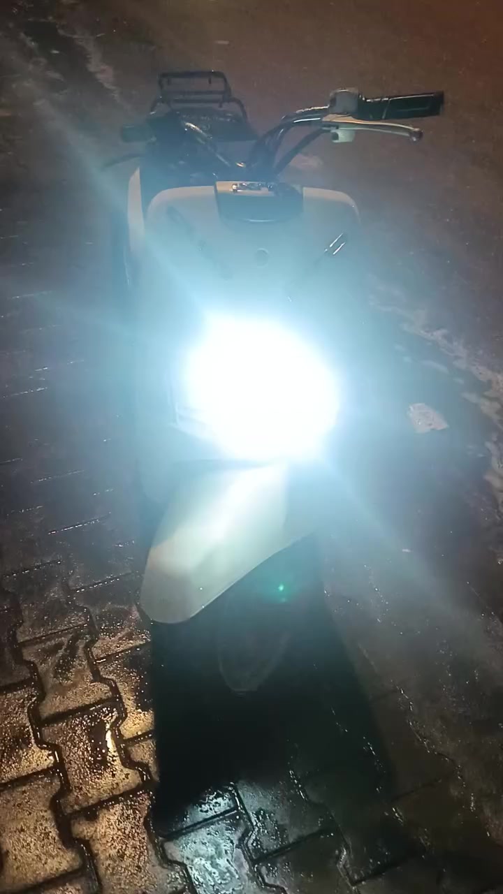 السلام عليكم دراجه بوليسِ للبيعَ مفتوحهْ بس بـ الولفات كهربائيات شغاله سلف شغال 📍 بصره خمسه ميل سعر:٥٧٥ يوجد مجال في السعر الرقم خاص:***********
