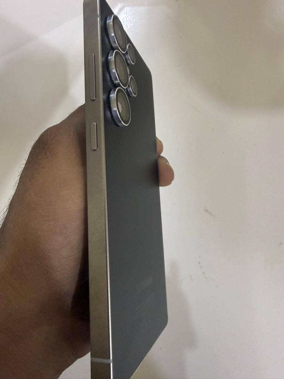 للبيع ،سامسونك S25 الترا ذاكره 256  .دبل سيم
فول نظافه 100% مع كامل ملحاقات السعر 1150 قفل ،مكاني بابل ،القاسم 
***********
