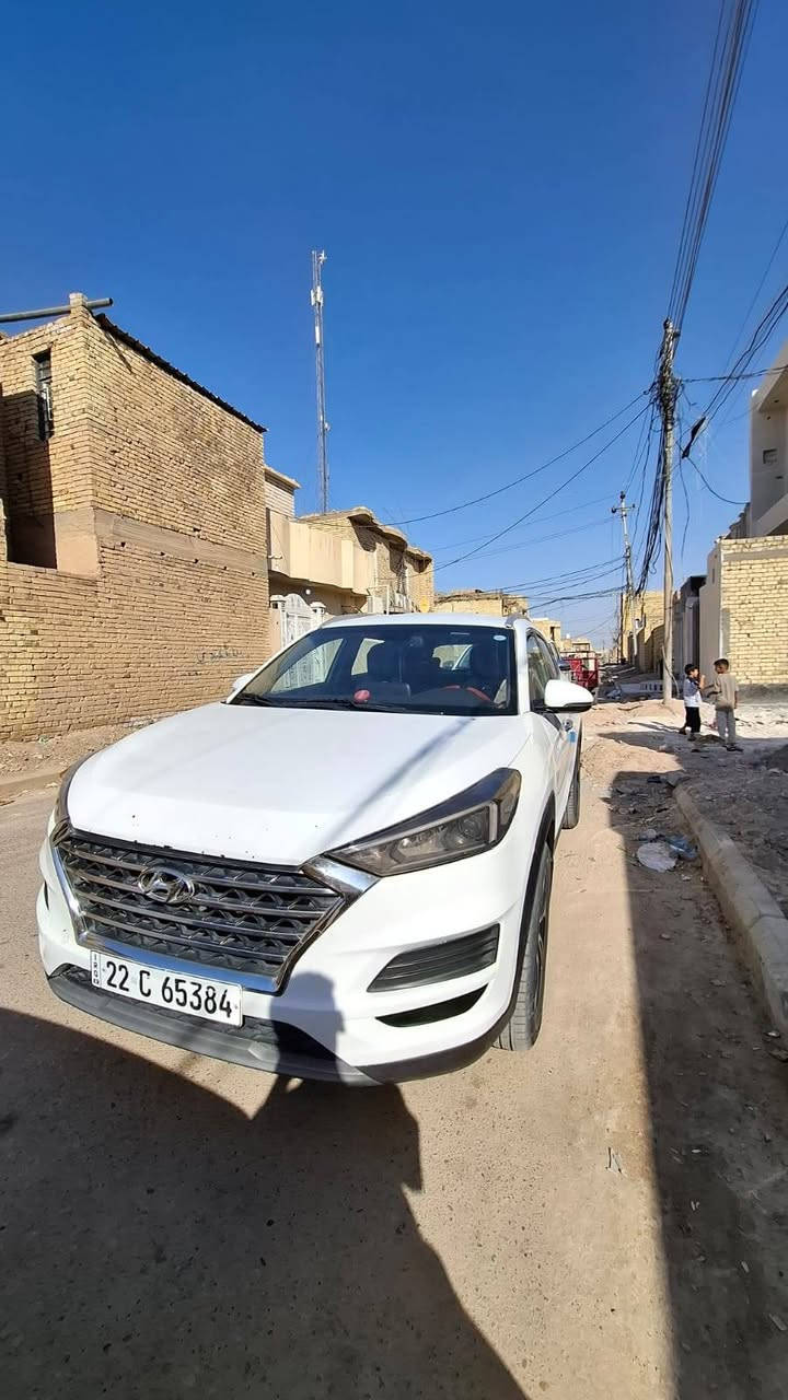 السلام عليكم للبيع سياره توسان خليجي متجاية خليجي  رقم شمالي السعر ١٢٢ ورقة وبيها مجال رقم صاحب السيارة ***********
