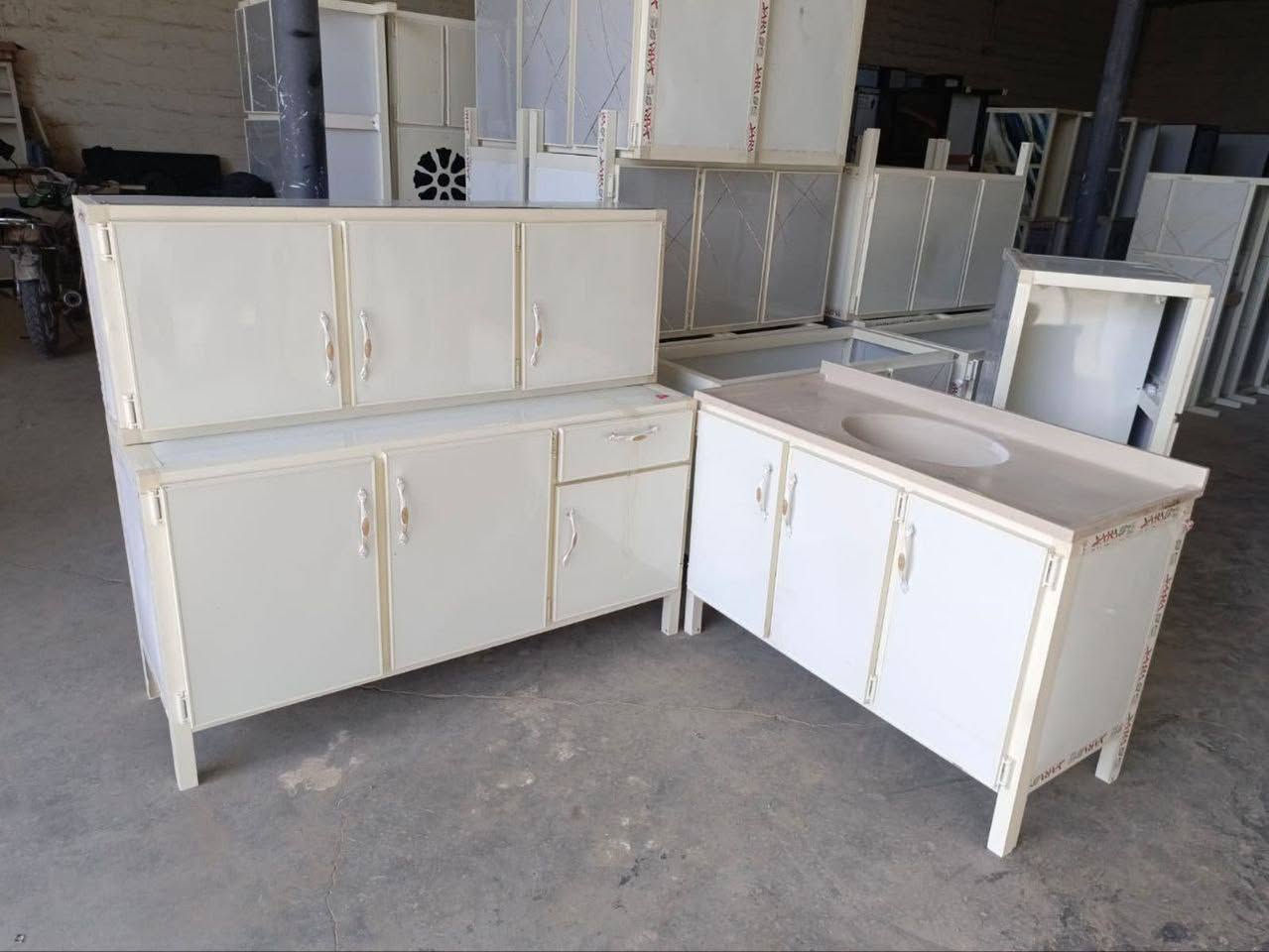 كاونتر مترونص  ارضي.وملحق مترونص
وسنك متر و 20 سم . 

السعر  215


**إذا كنت صاحب هذا الإعلان وتريد حذفه لأي سبب، رجاءا أرسل رسالة إلى الدعم الفني**