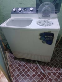 غساله للبيع السعر 150 الف وبيه مجال  07733609712