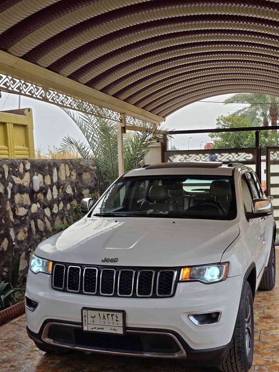 سلام عليكم جيب موديل 2017 وارد مريكي فول مواصفات المتد   رقم بغداد تحويل ثاني يوم حادث كلش بصيط 3 قطع صبغ جاملغ وبنيد وباب كلير فقط بدون معجون بدون اي دواخل تخم تايرات جديده مكينه وكير مكفولات شرط سعر 200 وبيها مجال تواصل تصال ع ***********
