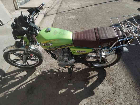 السلام عليكم دراجة للبيع ايراني نضيفه دراجة خير من الله ممفتوح كلشي بيها اوراق اصولي  650وبيها مجال الاستفسار ***********
