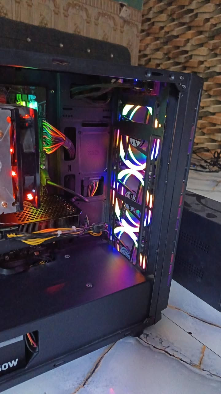 سلام عليكم كيس للبيع
Core i5 10400f
M. B: B460
Ram 16 3200 rgb
PSU 650 w
Ssd128
Hdd 1T


**إذا كنت صاحب هذا الإعلان وتريد حذفه لأي سبب، رجاءا أرسل رسالة إلى الدعم الفني**