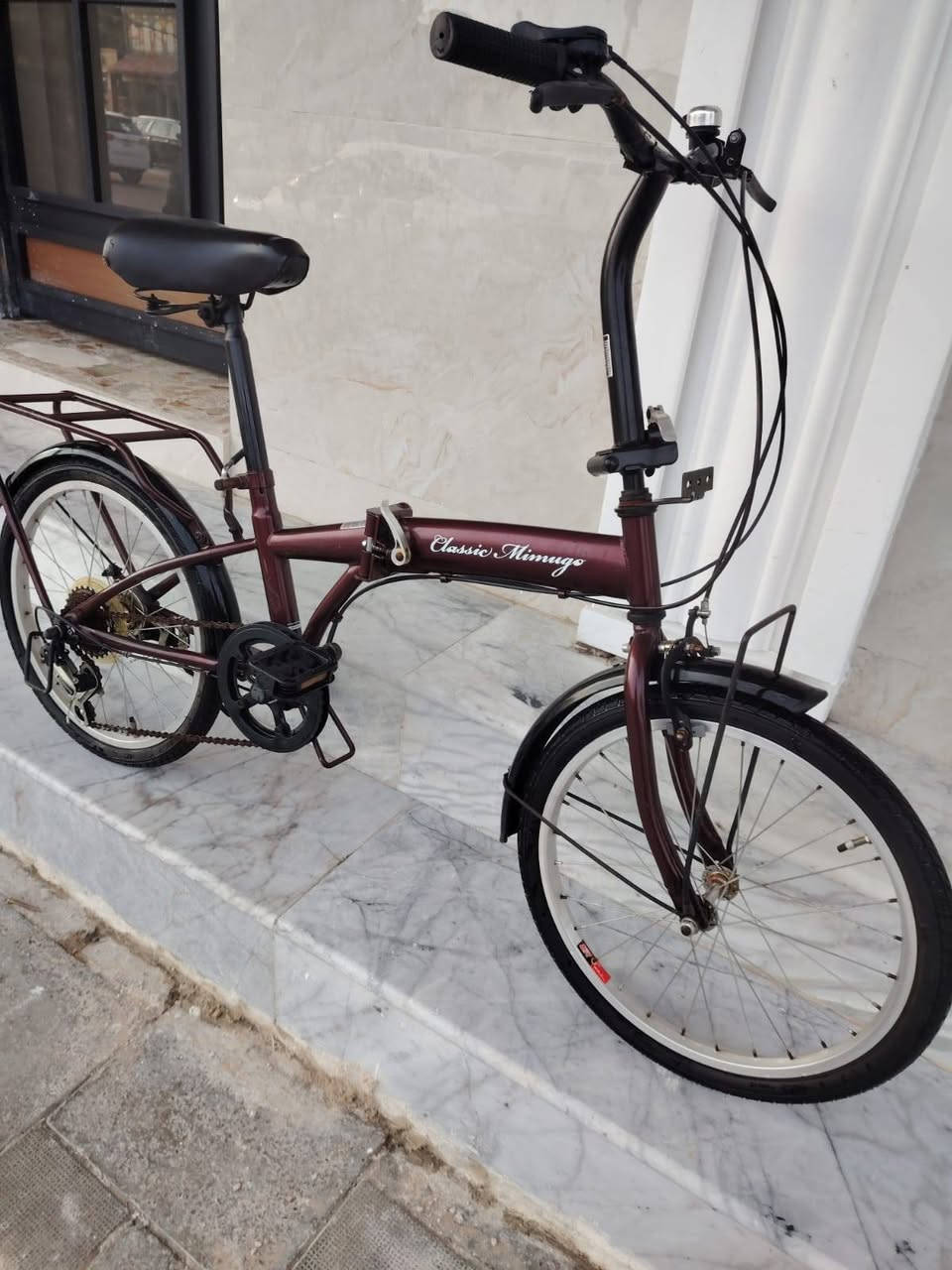 السلام عليكم ورحمة الله وبركاته
دراجه موديل طبك  حجم ٢٠ باله ياباني النضافه فول 
ميزت الطبكه فتح قفل 
غير مستخدم داخل العراق 
لشه مضلع قطعه لوك  اصلي باله السعر ( 90 الف) 
عكرب ماركه اصلي شيمانو 
سستم كامل شيمانو كير ٦ نمر شيمانو تايرات بلادي  بريشهن لون ميمز ماروني 
سيبايه خلفي عظم اصلي 
قطعه فول موصفات قطعه نضيفه 
عنوان المحل بغداد شارع الفلاح 
هاتف *********** 
الاستفسار واتساب
