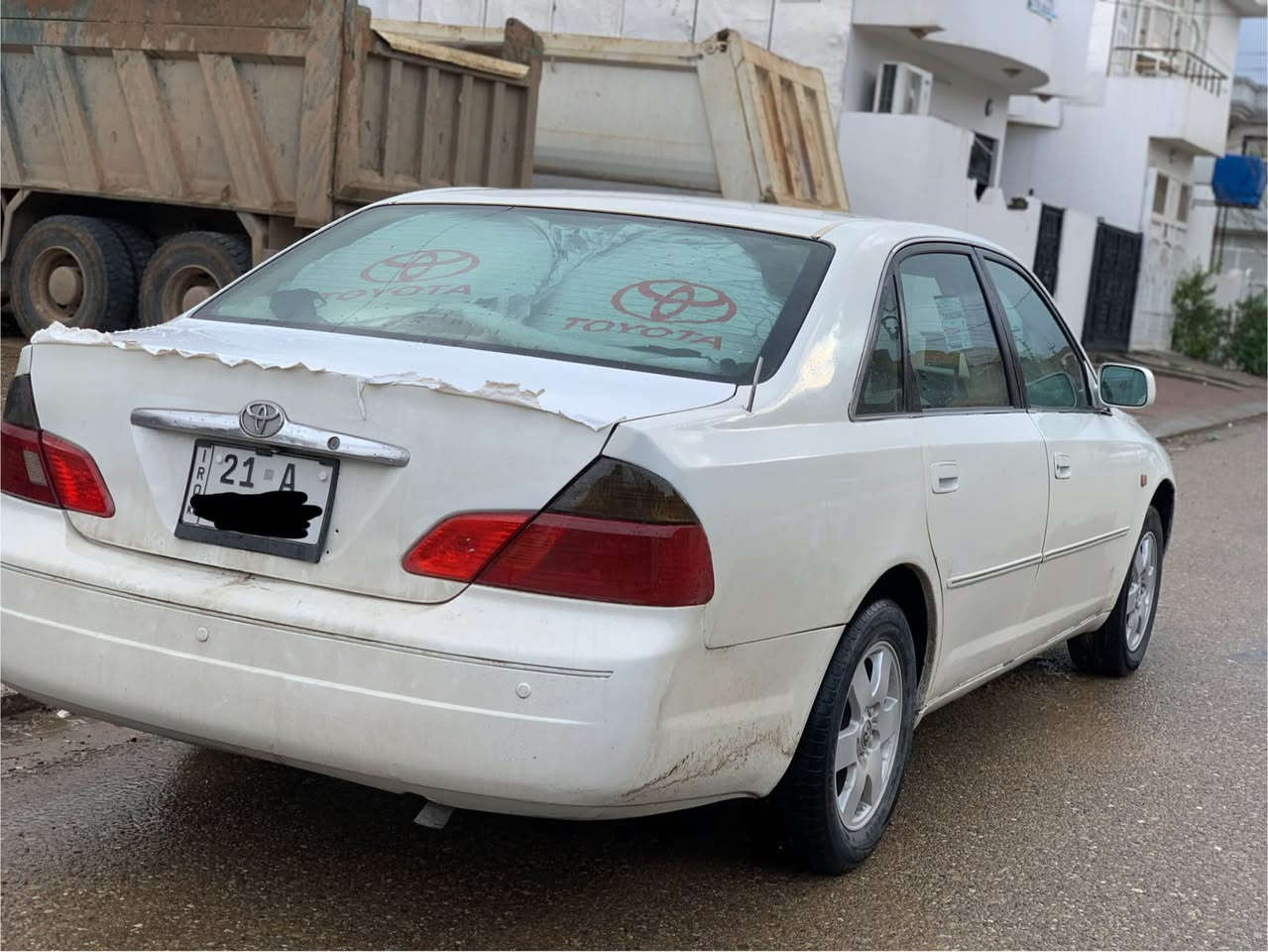 باسم الله الرحمن الرحيم 

ئە ڤەلۆن مۆدێل ٢٠٠٢
مەکینە ٣٠٠٠ محەسەن 
حیزام بۆیاخ پشتو پێشی هیچی پێوە نیە  
مەکینە گێڕ بە شەرت سەنەوی تا ٢٠٣١ تازەیە
 بە ناوی خۆمە
 وەکالە تحویل خرامە بڕاوە وەرگە راو بە شە رت 
٦٧ گە لاو مجال 
***********
شوێن چمچمال شمشمل, السليمانية
