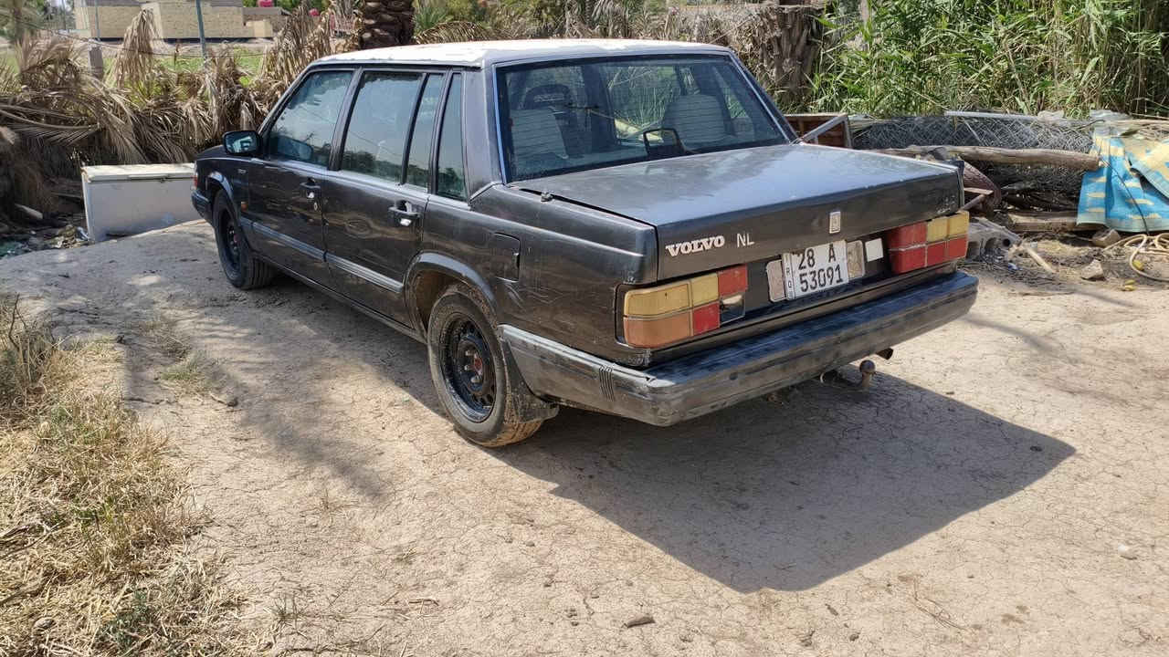السلام عليكم البيع سياره فالفو موديل 1990رقم نجف نكليزي مكان بابل الكفل رقم الهاتف ***********
