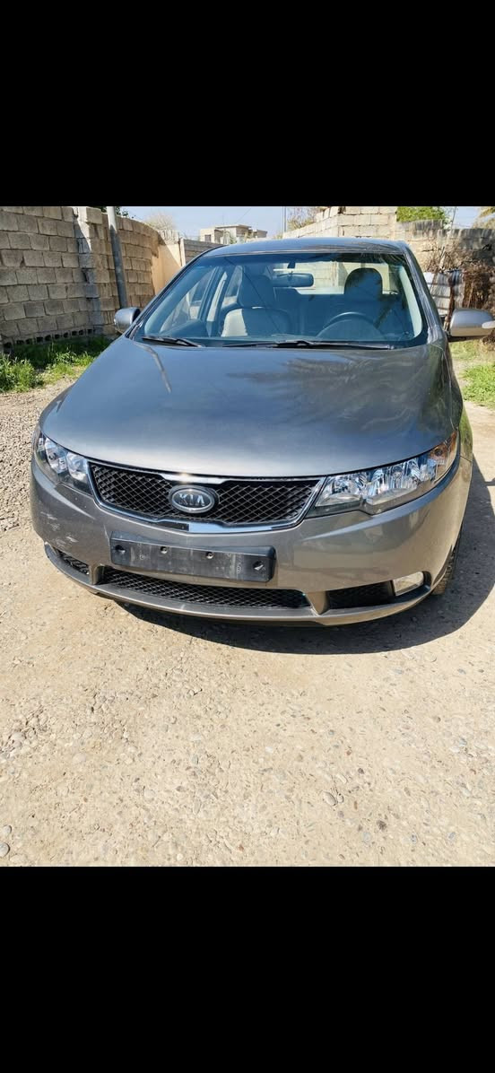 كيا فورتي ادوات للبيع موديل١٢كلها شرط ومحرك ١٦ افانتي المرغوب السعر ٤٢ وبيها مجال ويرهم مراوس مع ادوات حسب القناعه ولاتراسل شراي اتصل***********
