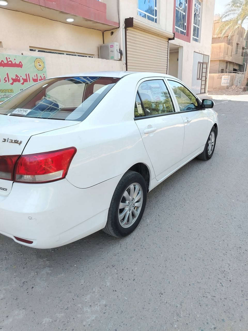 السلام عليكم للبيع بي واي دي ٢٠١٦ بغداد انكليزي الجديد سياره جاهزه مابيه اي نقص كير مكينه تبريد ثلج تدفئه كشنات جلد بلاد داخل نظيف جدا سياره كلش نظيفه فتحه كهرباء شاشه وكامره خلفيه حساس خلفي سياره نظيفه اشاير بلمري رسائل ترحيب كير اوتو مكينه ١٨٠٠ مكان السياره حي العامل علسريع الملحانيه قرب مسبح الرافدين موبايل *********** أثير *********** السعر ٦١ وبيه مجال حك الجيه تحويل ثاني يوم
