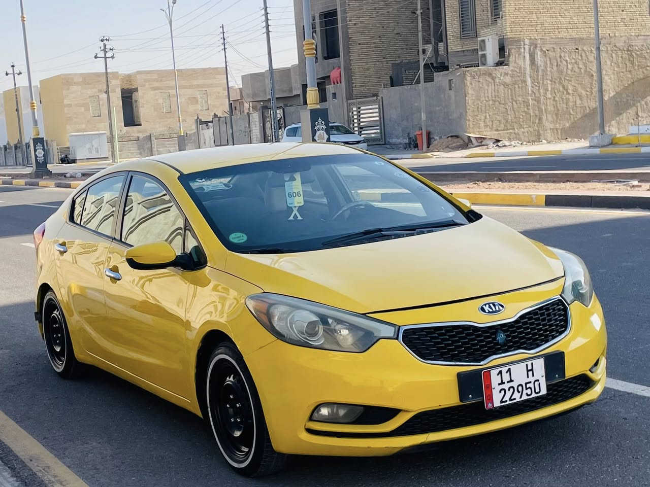 سلام عليكم البيع كيا فورتي موديل 2015 وأرد امريكي حادث بنيد فقط بدون دواخل باقي مكفوله كفالة عامة اليبل وآحد مواصفات شاشه كأمره حساسات تحكم ستيرن تحديد مسار مثبت سرعه نضام يكو داخل لونين  سيارة جديدة وجاهزة من كلشي تبريد ثلج حدادية تخم تاير كير ومكينة 2000 مكفولات دوش سنوية الغاية 2028 هزه جديده هيه غرامات مصفره سيارة أحله من صور السعر 113 الأستفسار علا رقم *********** مكان سيارة كربلاء
