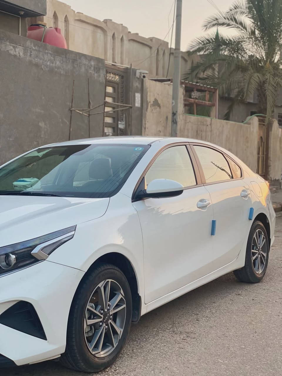 السلام عليكم
سيراتو 24 بغداد محرك 2.0 الشركه الدوليه بأسمي هزه جديده تحويل مباشر 
 عداد 47  الملاحظات رش جاملغ امامي 
العنوان السماوه  السعر 169 وبيه مجال قليل ***********
