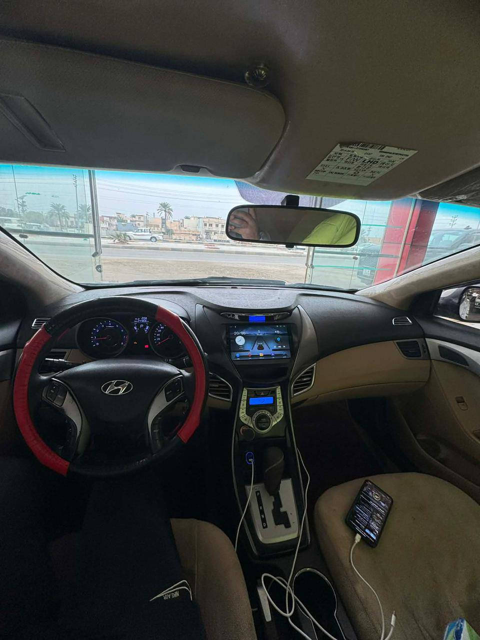 السلام عليكم 
النترا سليمانيه رقم إنكليزي جديد
موديل 2012
مكينه 1600
تريد تحويل. أو وكاله 
بيه 3 قطع صبغ
وبابين تبديل بلاد نفس ألون 
السعر. 85 بيه مجال بسيط 
مكاني واسط 
استفسار اكثر اتصال. ***********
