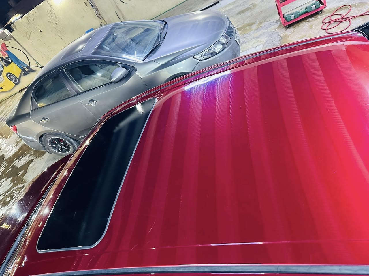 للبيع تويوتا كامري موديل ٢٠١٨  se رقم بغداد  دولي باسمي …
حادثه قطعة وحدة بنيد فقط مصلح نفسه ومصبوغ وبيها بادر بين البابين موضح بلصور ايرباك ستيرن طاك مع البردة صور الحادث مرفقة بلمنشور 
مواصفات  se 
اللون ماروني كرزي مميز 
كير 8 نمر سبورت 
توقف ذاتي 
حجم محرك ٢٥٠٠
رادار امامي
شفتات ستيرن 
فتحه سلايت روف 
تحديد مسار  
مقعدسايق كهرباء 
كشنات جلد بلادي 
شاشة كبيرة كار بلي بلوتوث 
كامره خلفيه بلاد 
ماشية 125 ميل 
سياره مابيها اي نقص  خير من الله
السياره بلحقيقة بعد احلى من الصور 
مكان سياره ديالى 
سعرها 175وبيها مجال 
للاستفسار. ***********
