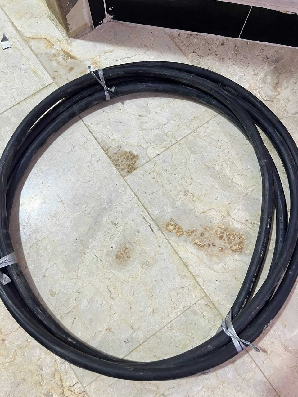 كيبل ابو ال١٦  اربع خطوط اردني مكاني تنومه نهر حسن طول 7مترات سعر خاص


**إذا كنت صاحب هذا الإعلان وتريد حذفه لأي سبب، رجاءا أرسل رسالة إلى الدعم الفني**