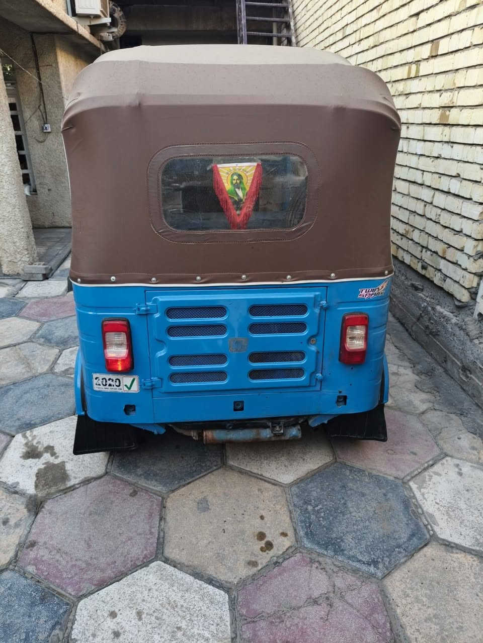 السلام عليكم تكتك للبيع ٢٠٢٠ معمره تكتك خير من الله سعرها ٦٥٠٠ وبيها مجال حق الجيه مكاني بغداد حي العامل ***********
