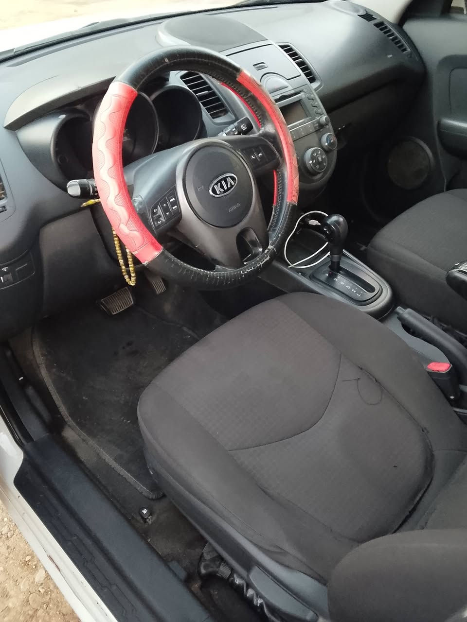 سلام عليكم كيا صول موديل 12 كصة جنطة السيارة جاهزة عوزهة فقط حدادية والباقي كلة مكفول ناعمة وحلوة رقم شمالي وسنوية اصلايات بيع او مراوس السعر 44 وبيهة مجال للغوالي


**إذا كنت صاحب هذا الإعلان وتريد حذفه لأي سبب، رجاءا أرسل رسالة إلى الدعم الفني**