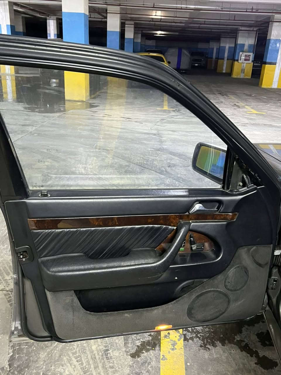 مرسيدس شبح موديل ١٩٩٢ صبغ عام بدون حادث كما مبين بلسونار فول مواصفات محرك ٣٠٠ تابوت للبيع او مراوس حسب القناعه رقم بغداد تحويل ثاني يوم مكاني بغداد الأعظميه حداديه وكير ومحرك ١/١ وتخم تاير وبطاريه جدد والغرفه شوفه عيونكم والكشر شوفه عيونكم السعر ١٠.٠٠٠ دولار والشراي بي خير ويدلل بليرضي رب العالمين وسياره مال جناي ماملزكه


**إذا كنت صاحب هذا الإعلان وتريد حذفه لأي سبب، رجاءا أرسل رسالة إلى الدعم الفني**