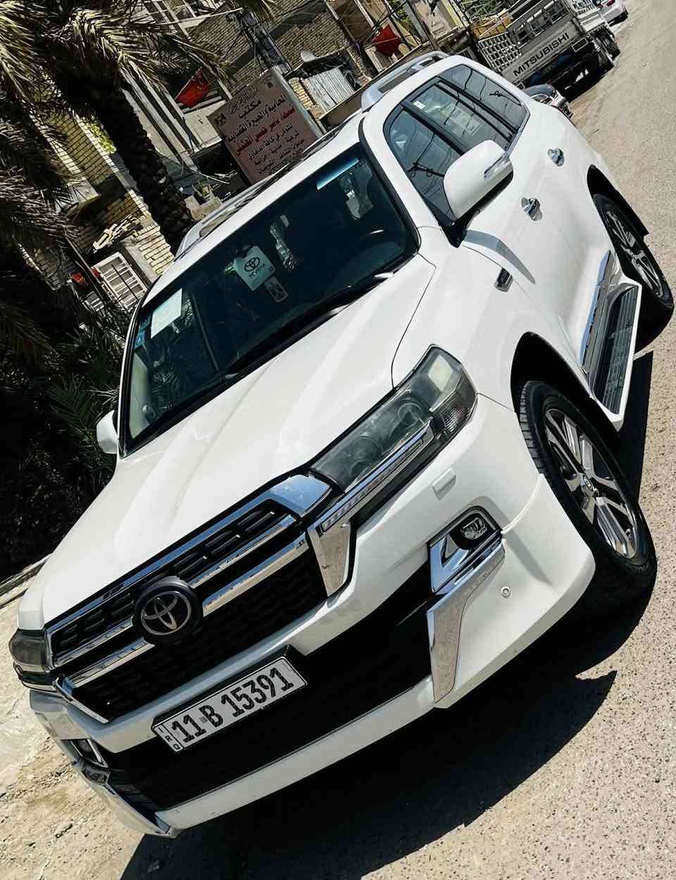 السلام عليكم لاندكروز 2009 محدث 21 محرك 8 سلندر 4700 المرغوب
صبغ حزام لغرض التحديث السعر 275 مكاني الشعب 
***********
