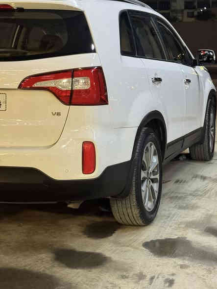 سلام عليكم سورنتو خليجي 2015 فول قماره حديد 6 سلندر
سياره بيها صفحه صبغ وبونيد اثر طخات رقم بغداد باسمي ماشيه 103  تخم تاير جديد السعر 145 قفل 
*********** مكاني بغداد
